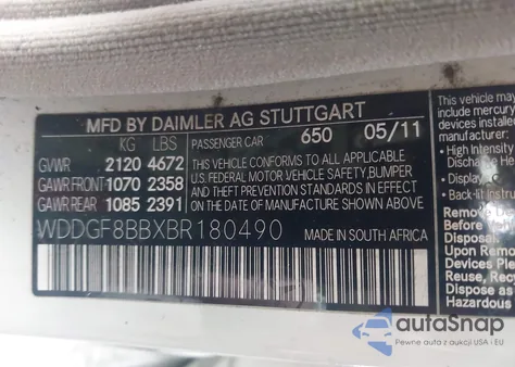 2011 Mercedes-Benz C 300 Luxury 4Matic/Sport 4Matic z USA, uszkodzony, nr VIN WDDGF8BBXBR180490